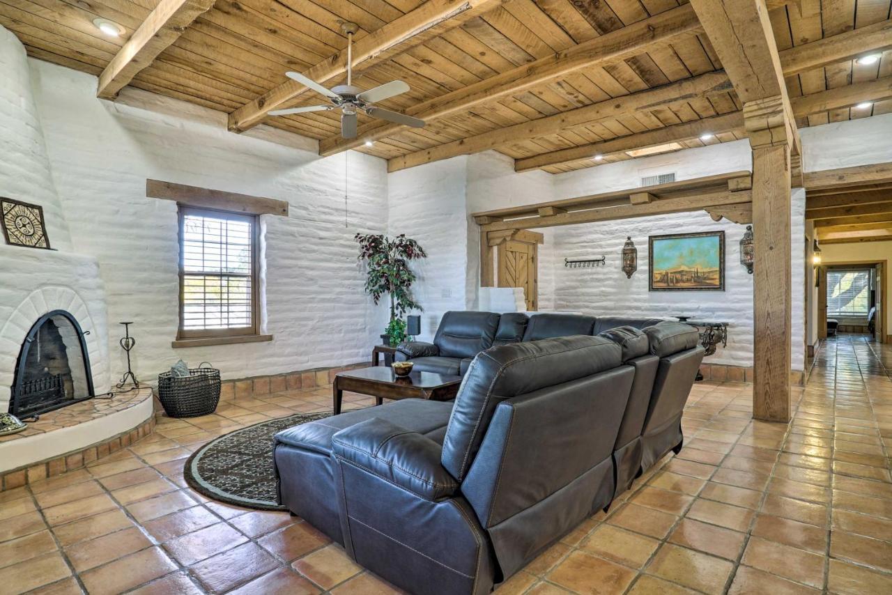 Las Cruces Home La Casa Blanca With Courtyard エクステリア 写真