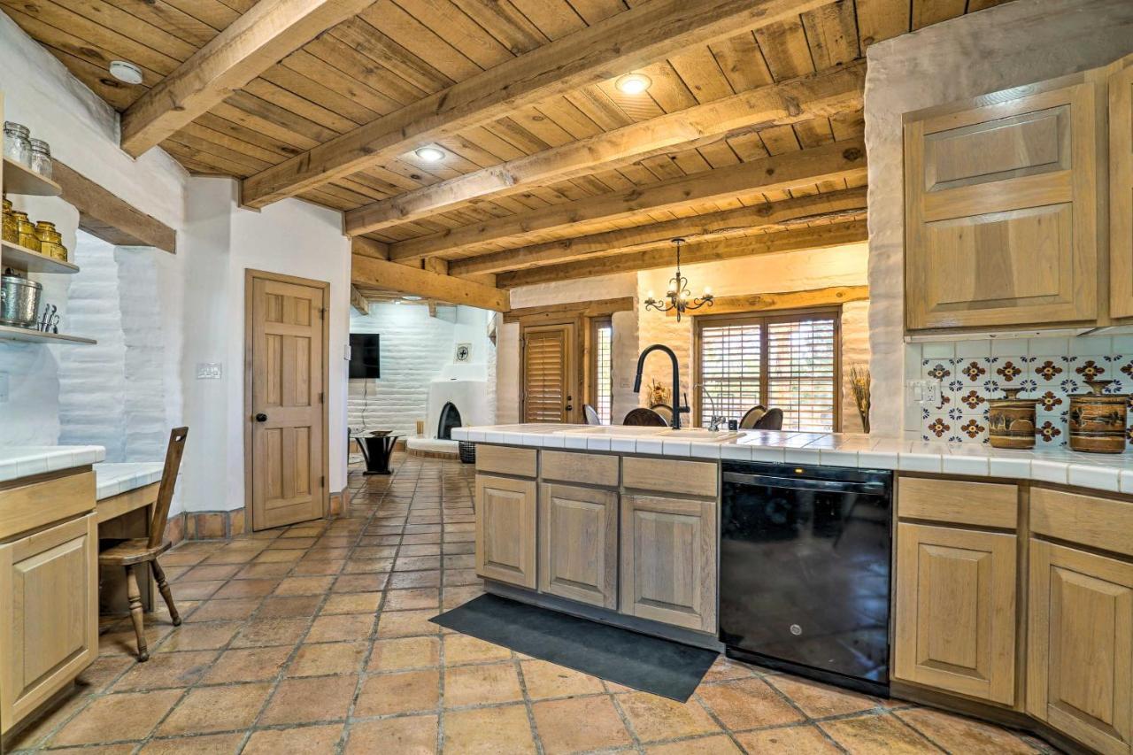 Las Cruces Home La Casa Blanca With Courtyard エクステリア 写真