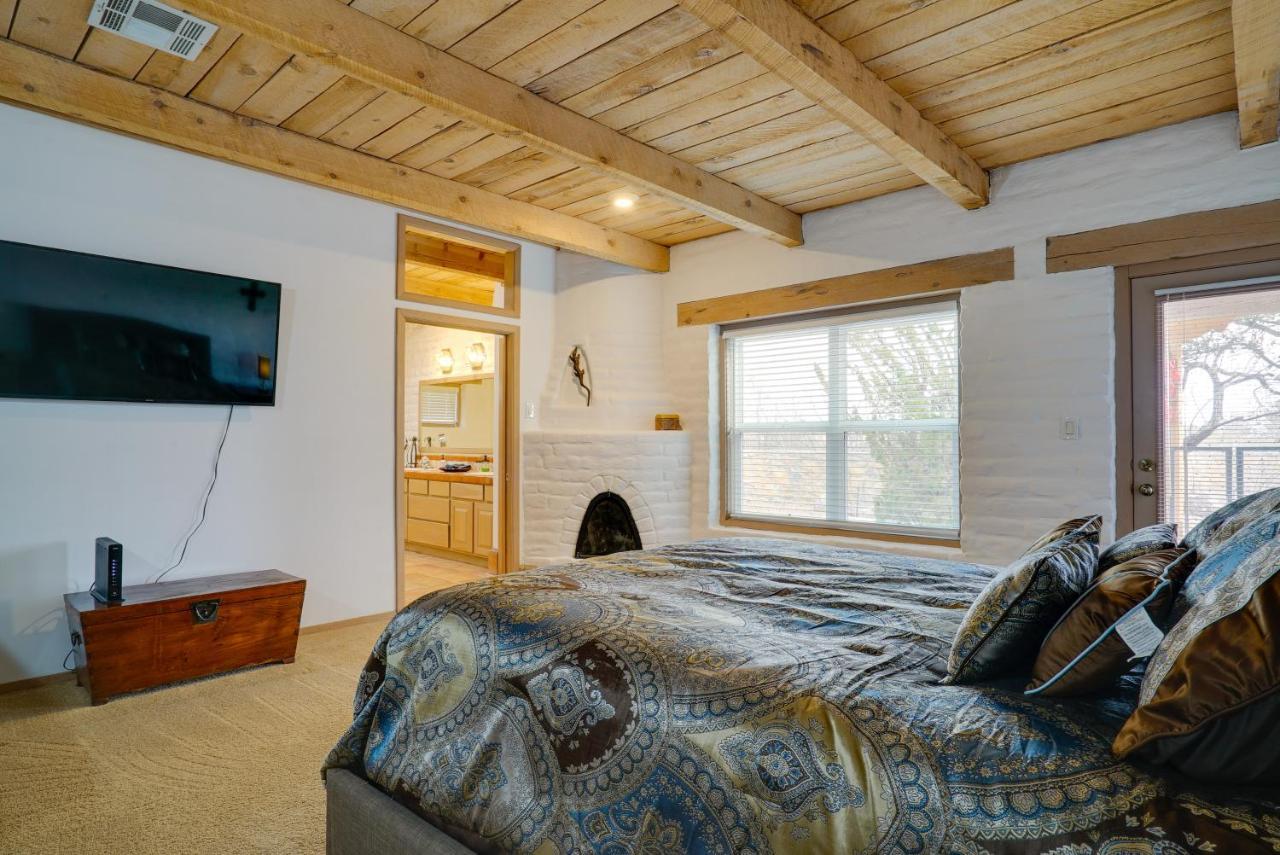 Las Cruces Home La Casa Blanca With Courtyard エクステリア 写真